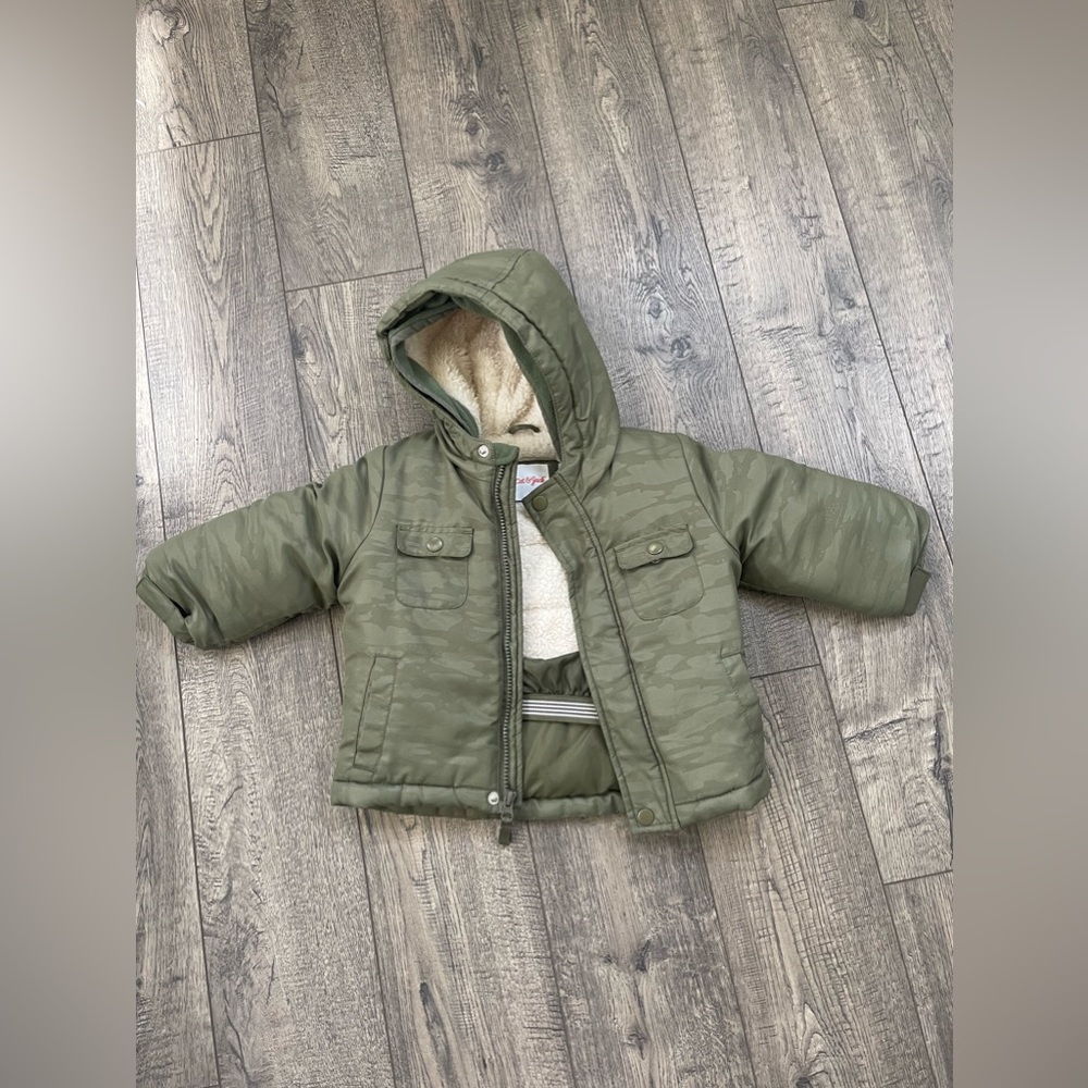 Olive green winter coat Cat and Jack . Size 18 months.